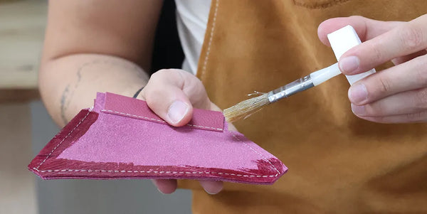 Open the seams of the coin purse