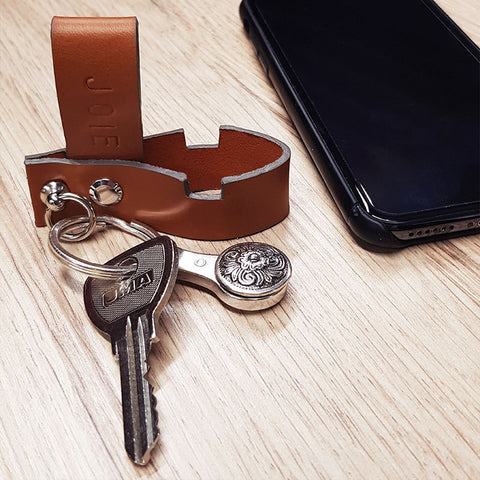 Support pour smartphone en cuir