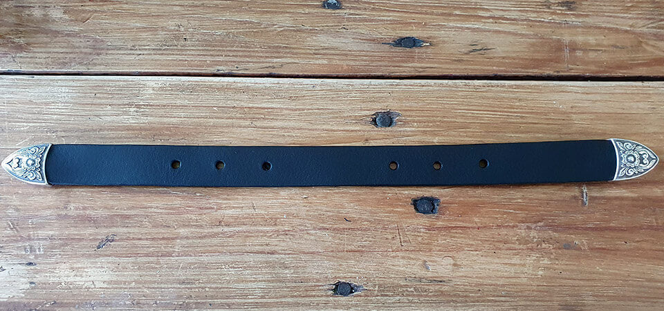 Poser les bouts de ceinture