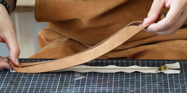 Coller la fermeture à glissière