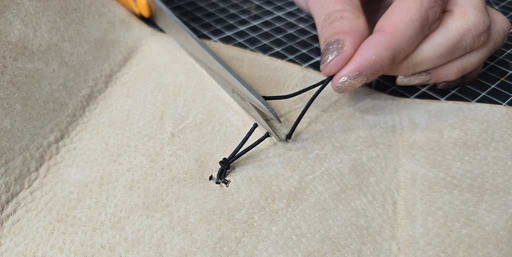 Fixer l'élastique