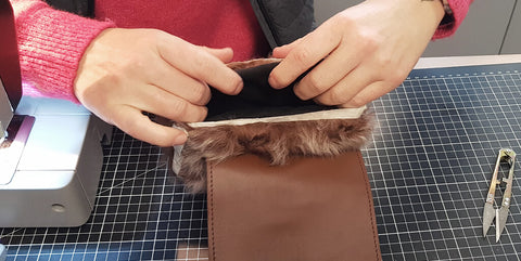 pochette en cuir