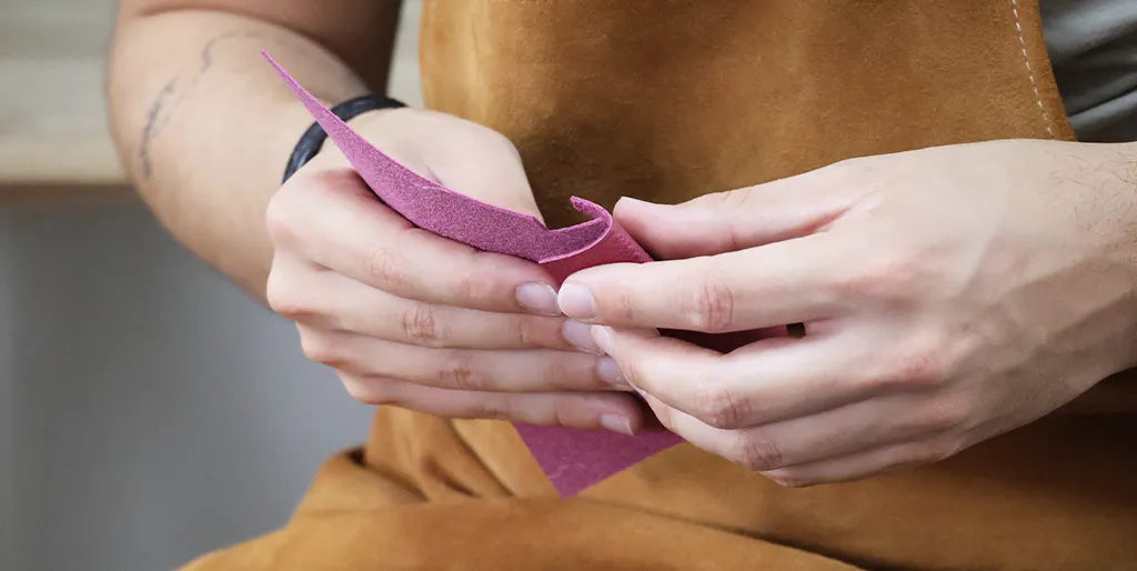 Glue the top of the coin purse