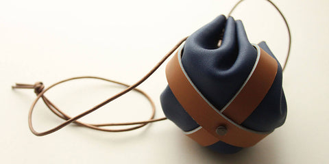 Bourse en cuir
