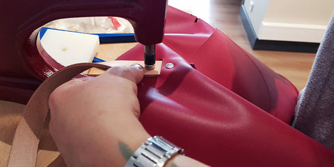 Poser les rivets