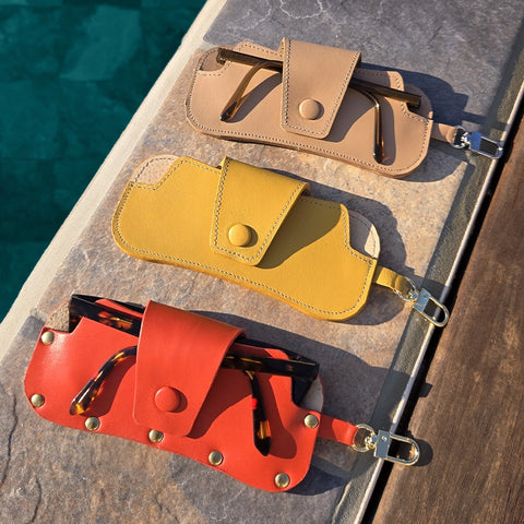 etui à lunette en cuir