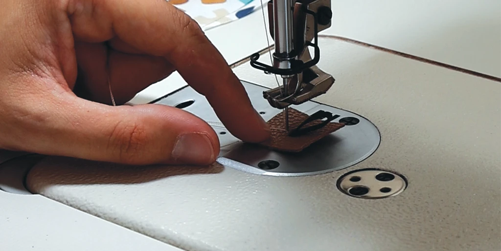 sew elastic baby leather slippers