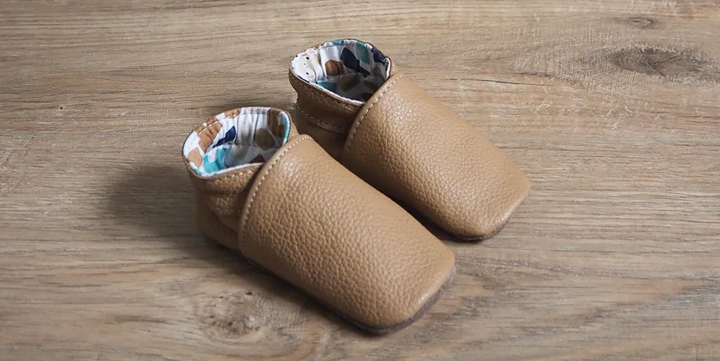 photo presentation baby leather booties