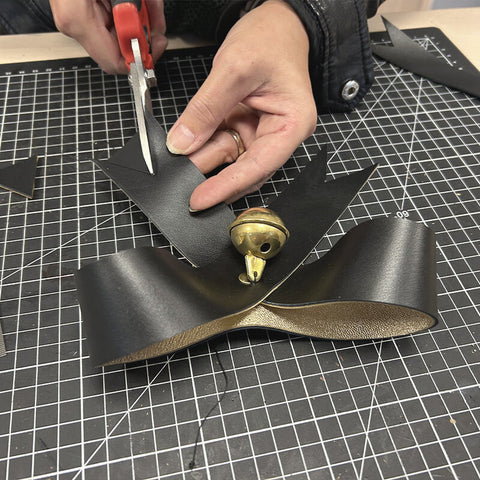 faire nœud en cuir